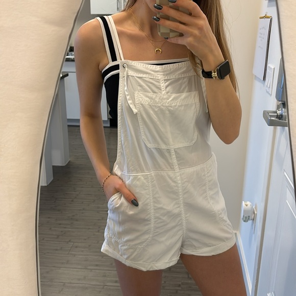 Abercrombie & Fitch Pants - White Abercrombie shorts overalls romper with tie straps